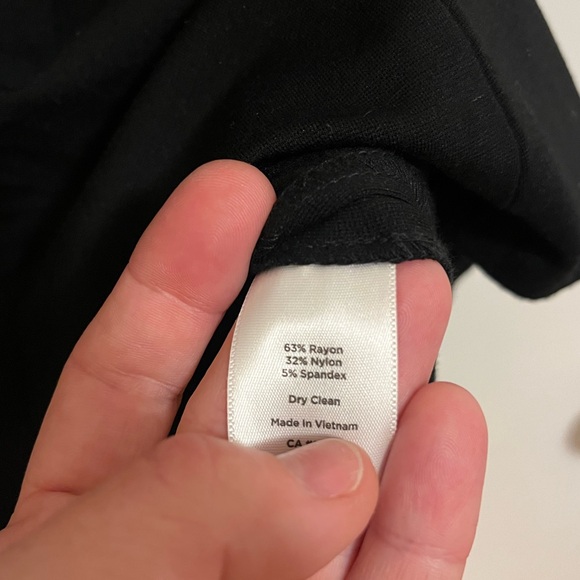 Talbots Classic Black Skater Skirt, size 2 - Picture 3 of 4